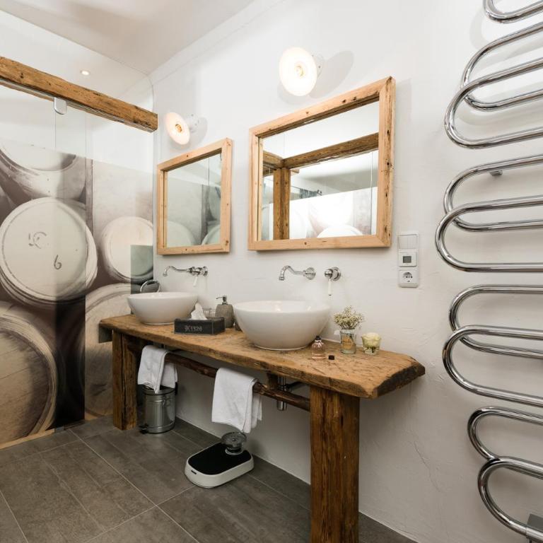 Hotel & Gourmetwirtshaus Kirchenwirt seit 1326 - Standard Doppelzimmer - 3