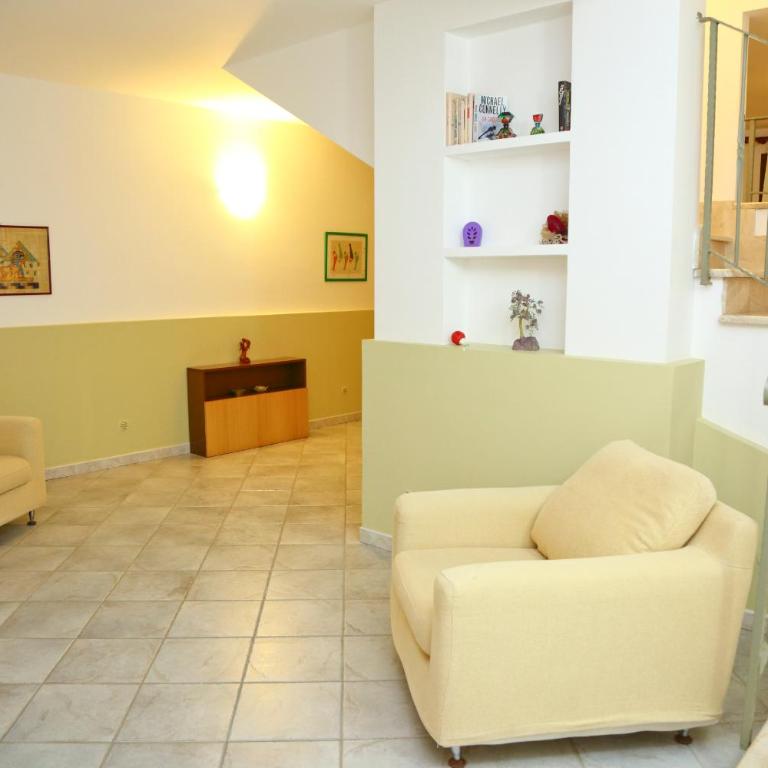 Costa Mediterranea Holiday Homes - Four-Bedroom Vacation Home - 27