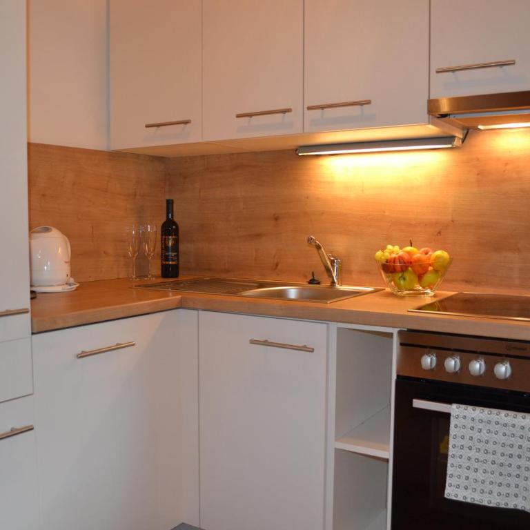 Gästehaus Lindermuth - Apartment mit 1 Schlafzimmer und Balkon - 1