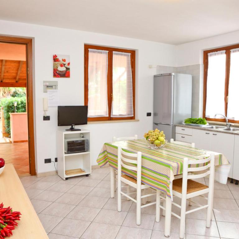 Costa Mediterranea Holiday Homes - Three-Bedroom Vacation Home - 7