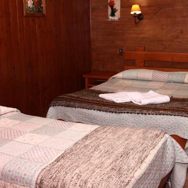 Hostal el Nogal Pucón - Habitación Familiar (3 adultos) con baño privado - 3