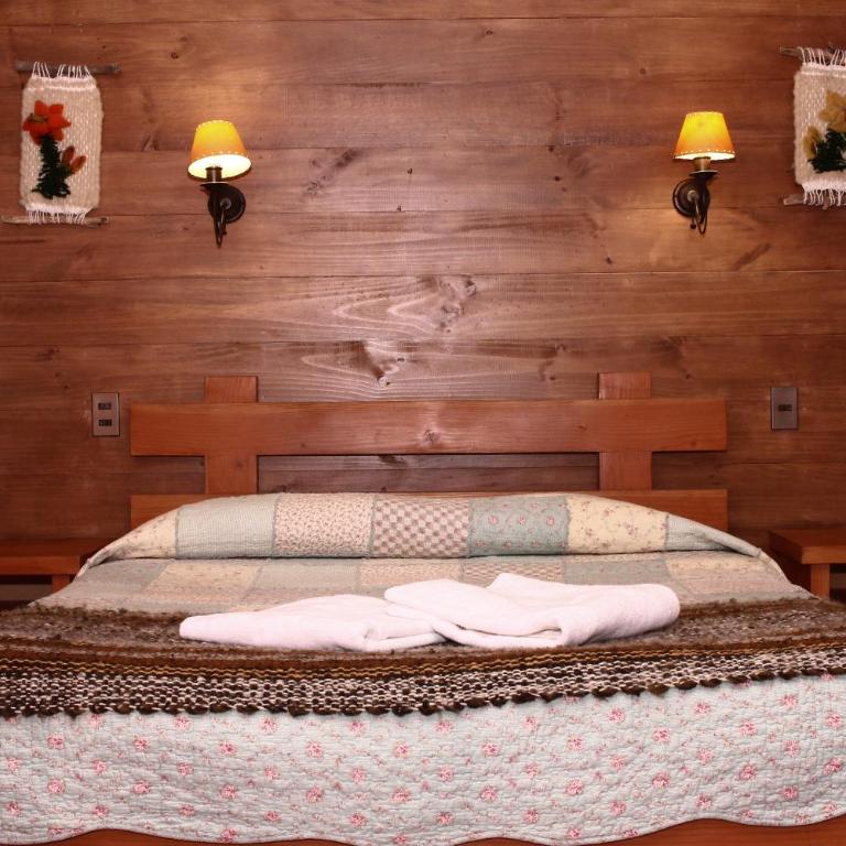 Hostal el Nogal Pucón - Habitación Familiar (3 adultos) con baño privado - 2