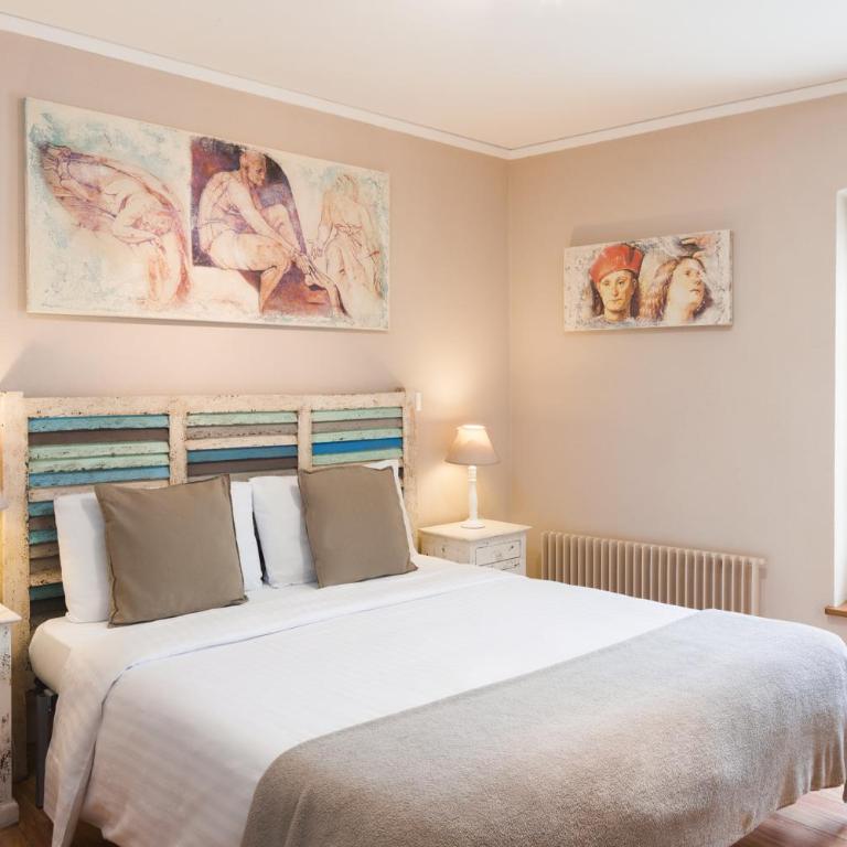 Auberge Communale de Carouge - Chambre Double - Mansardée - 2