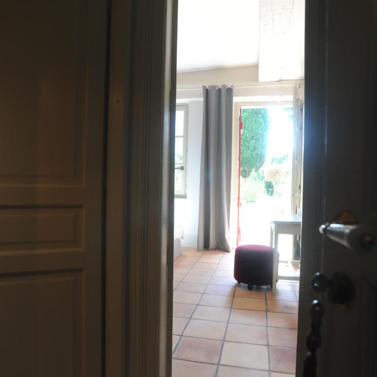 Les Chambres d'Andrea - Chambre Double Confort avec Terrasse - Rez-de-Chaussée - 4