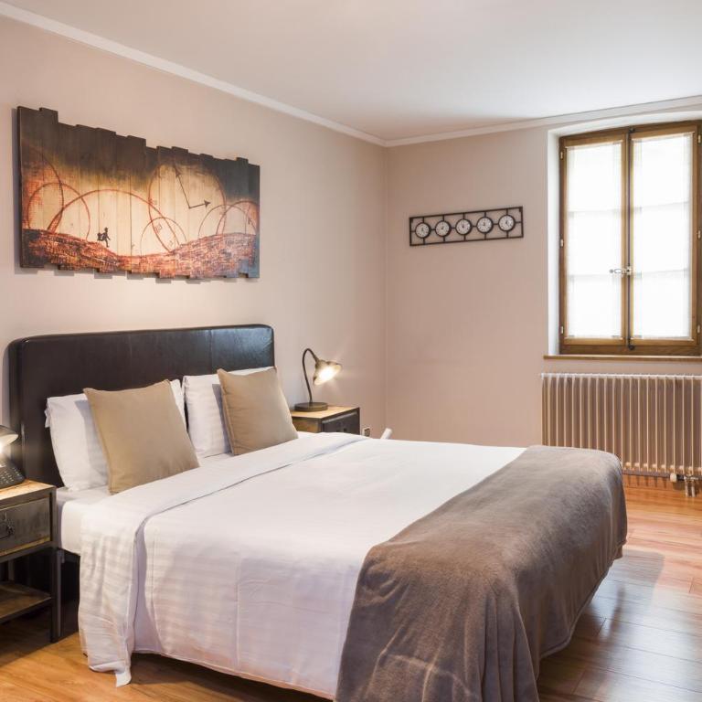 Auberge Communale de Carouge - Chambre Double - Vue sur Jardin - 1