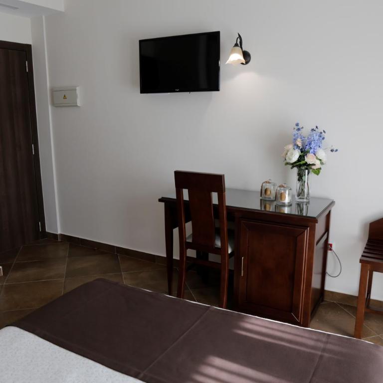 Arcos de Montemar - Habitación Doble con cama supletoria y terraza - 5