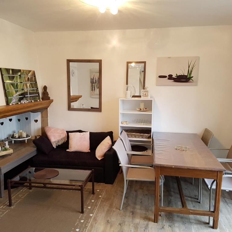 LES FRUITS DE MER, plage et centre à pied, lits faits, parking gratuit, animal bienvenu - Apartment mit Terrasse - 35