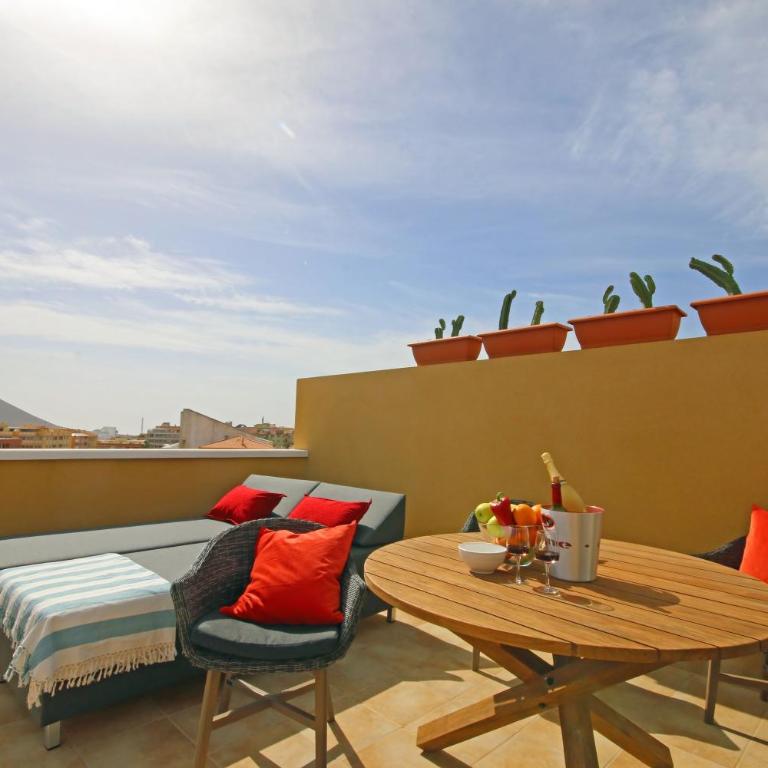 LA PERLA by RENTMEDANO superb luxury duplex, private roof terrace, ocean view, pool, WiFi and parking - Apartamento con vistas al mar - 8