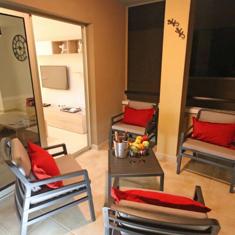 LA PERLA by RENTMEDANO superb luxury duplex, private roof terrace, ocean view, pool, WiFi and parking - Apartamento con vistas al mar - 15