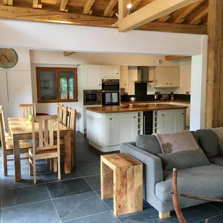Chalet Marmotte M1 Penthouse for 8 - Superior Apartment - 1
