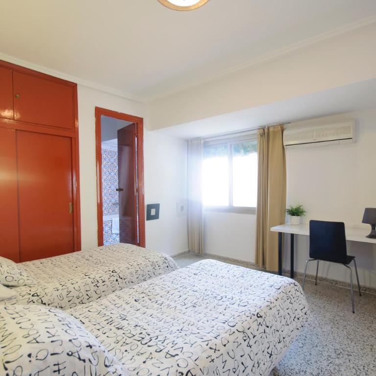 Hostal On Dormire Valencia - Double Room with Extra Bed - 6
