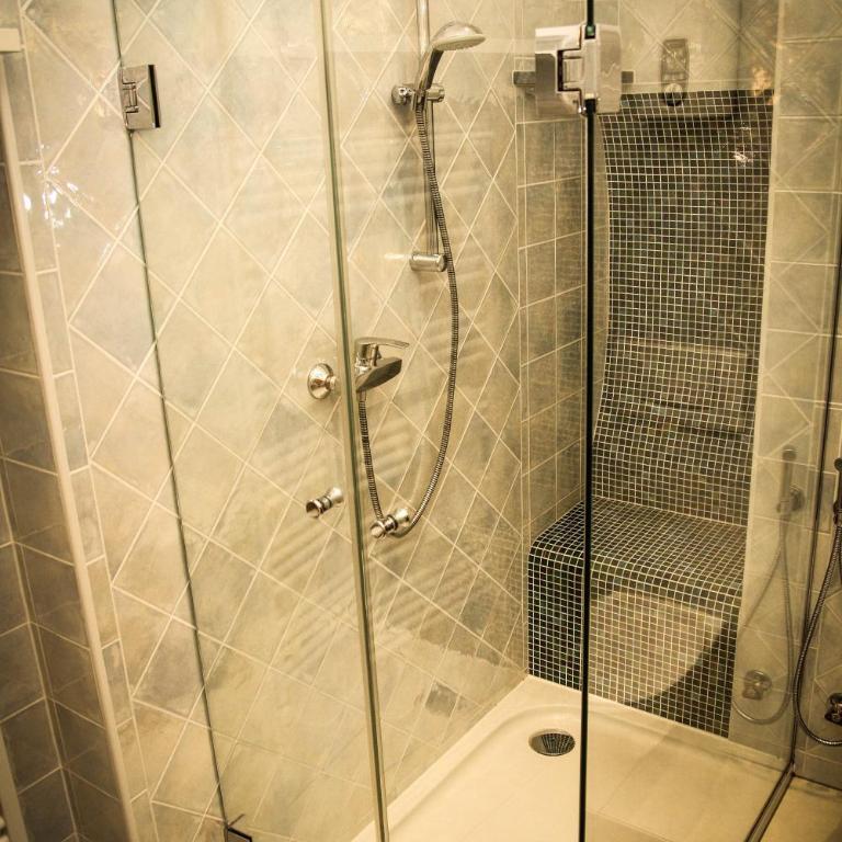 PEOPLE'S Hotel - Apartment - 4
