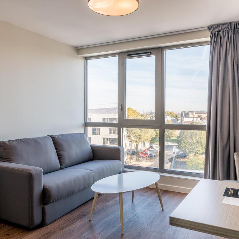 All Suites Appart Hôtel - Bordeaux Centre Gare - Appartement avec Lit Double et Canapé-Lit - 4