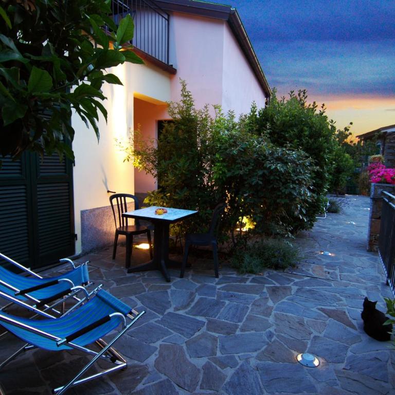 Cinqueterre Residence - Doppel-/Zweibettzimmer mit eigener Terrasse - 1