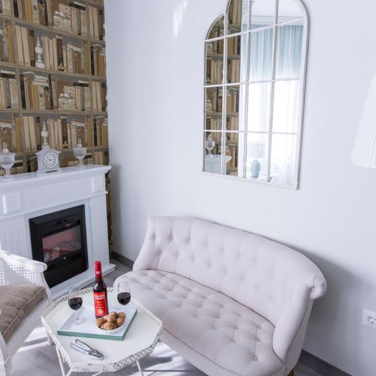 Gr Suites Boutique Alcazaba - Apartamento Deluxe - 32