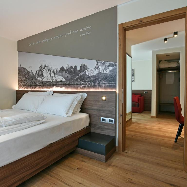 Dolomeet Boutique Hotel - Suite with Balcony - 8