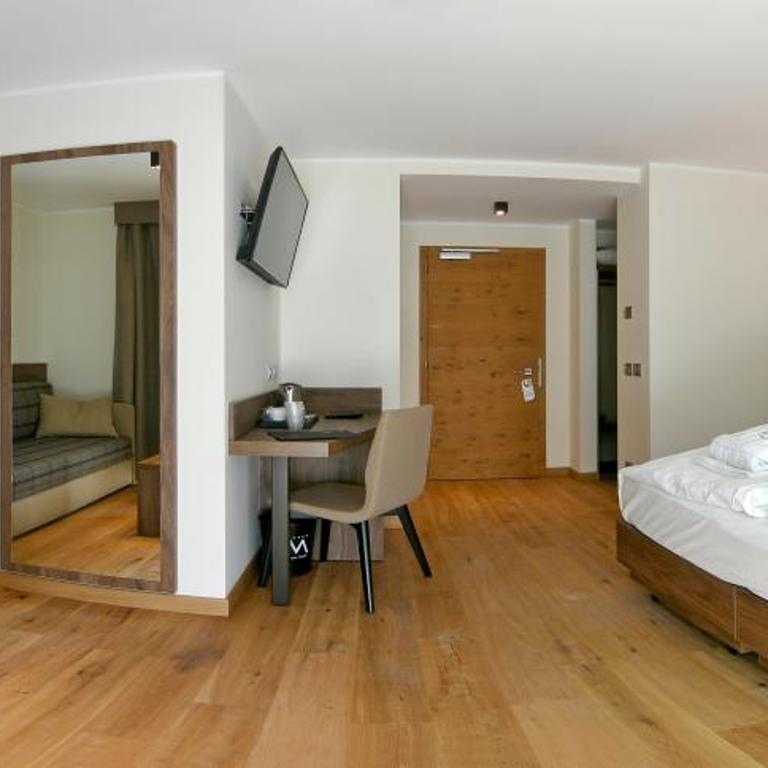 Dolomeet Boutique Hotel - Junior Suite with Balcony - 6