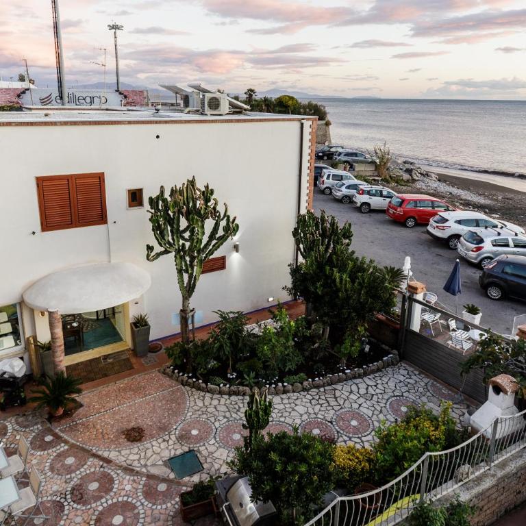 Beach Hotel 14Leoni b&b - Camera Deluxe con Terrazza (4 Adulti) - 2