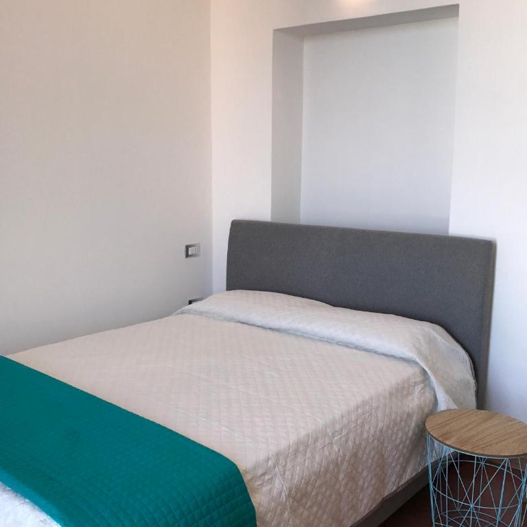 Palazzo Bolasco - Camera Matrimoniale con Bagno Privato Esterno - 7