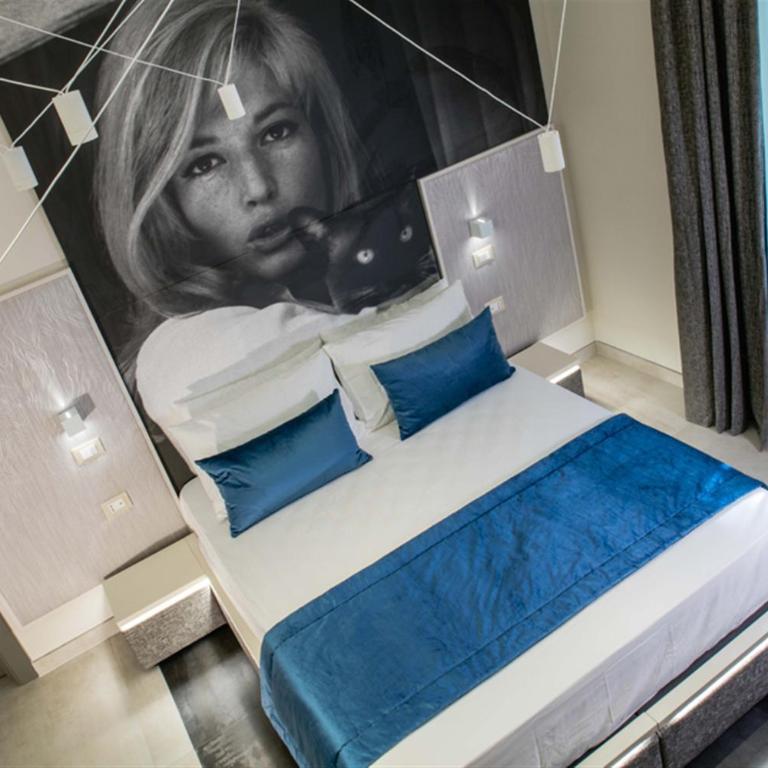 Via Veneto Luxury Suites - Camera Matrimoniale - 9
