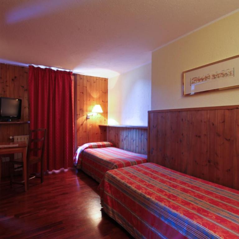 Hotel Dolonne - Camera Standard Matrimoniale/Doppia con Letti Singoli - 5