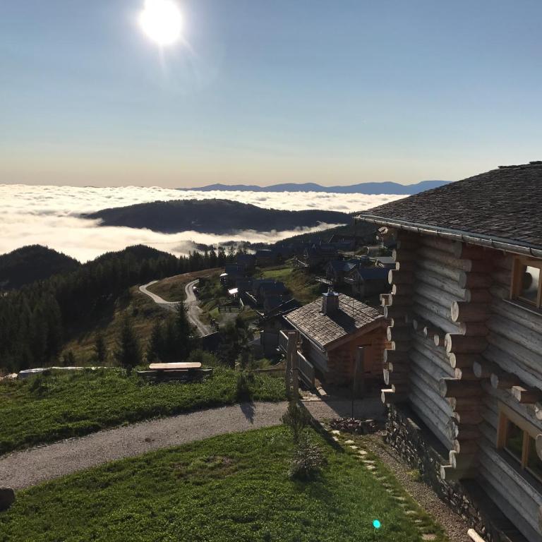 Klippitz Resort - Apartment mit 1 Schlafzimmer, Balkon und Bergblick - 10