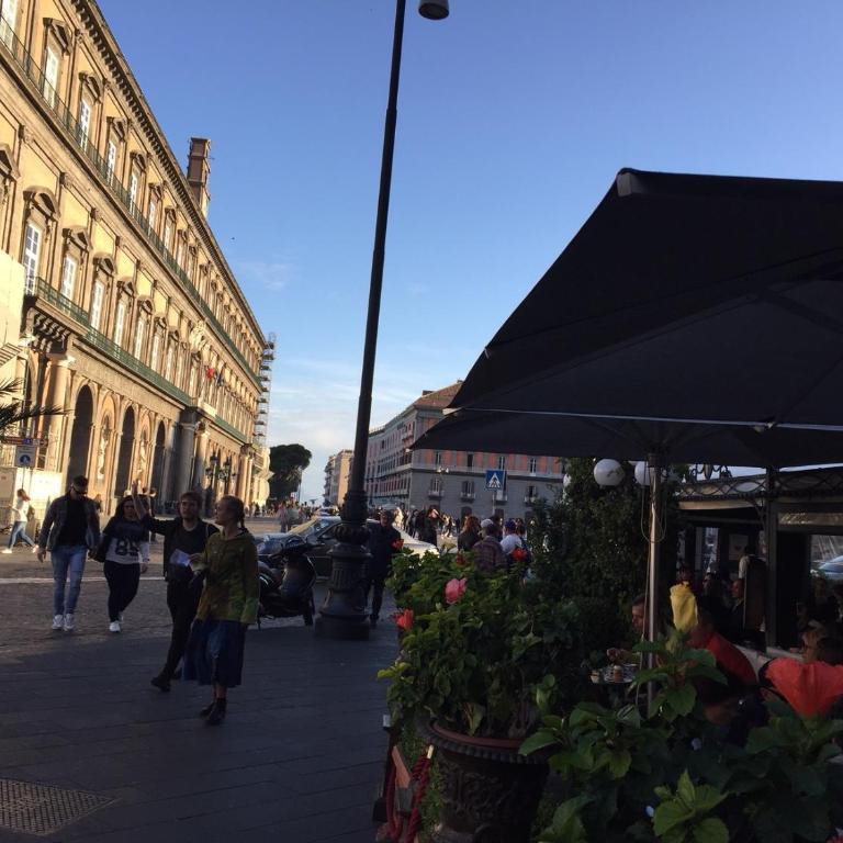 Appartamentino 116 Via Chiaia - Apartment - 26