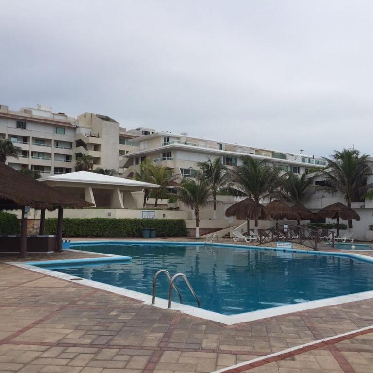 Departamento en zona hotelera - Apartment - 4