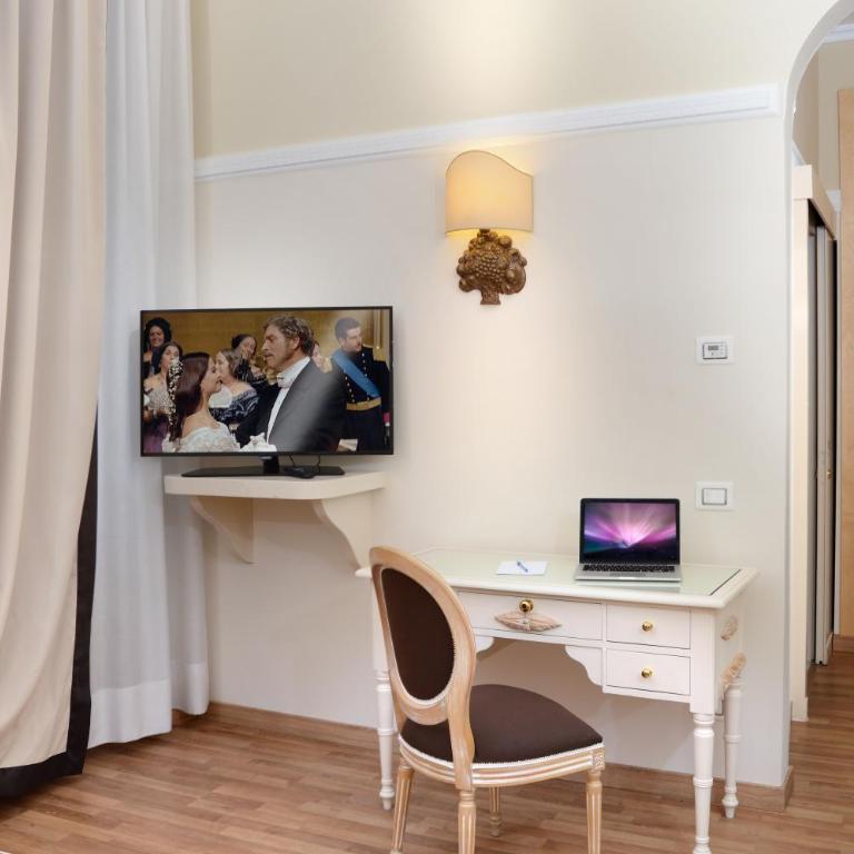 Grand Hotel Vittoria - Superior Family Room - Accessible - 5