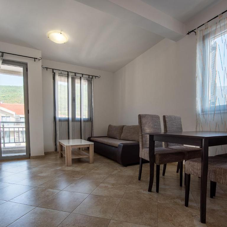 MonteBudva - Comfort One-Bedroom Apartment with Balcony - 5