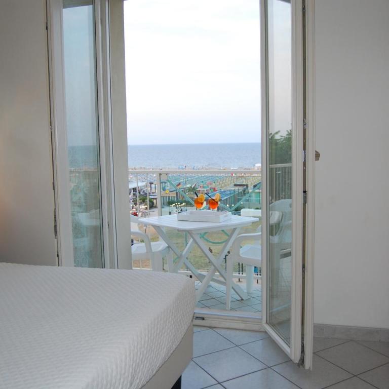 Hotel Rivazzurra - Camera Quadrupla con Vista Mare - 3