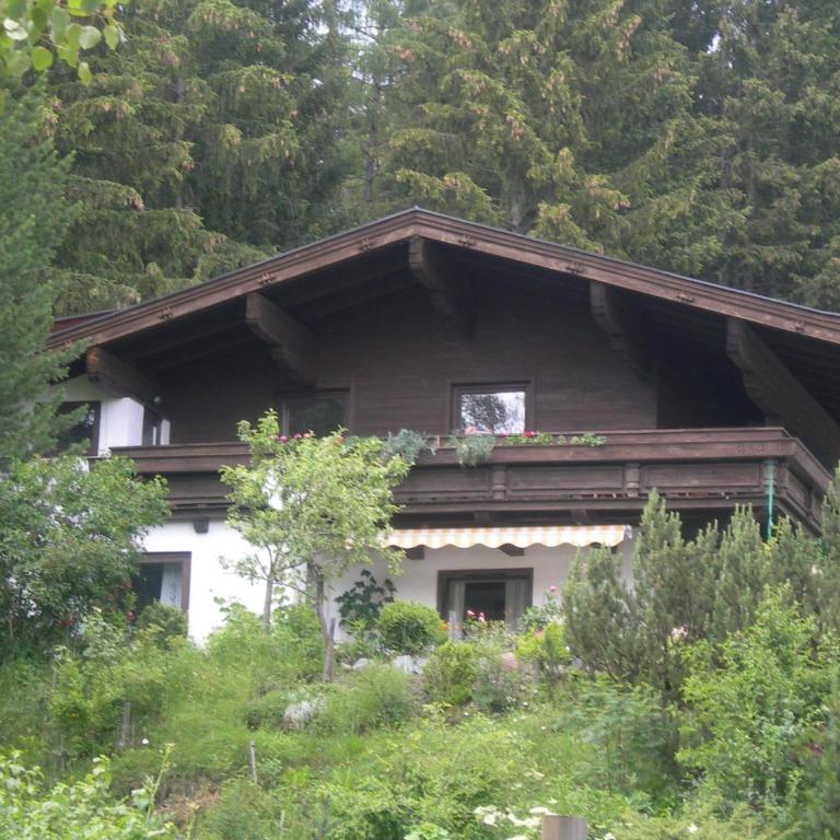 Ferienwohnung Holzer Maria - Apartment mit 3 Schlafzimmern und Balkon - 10