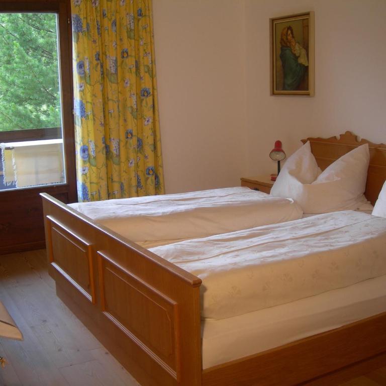 Ferienwohnung Holzer Maria - Apartment mit 3 Schlafzimmern und Balkon - 5