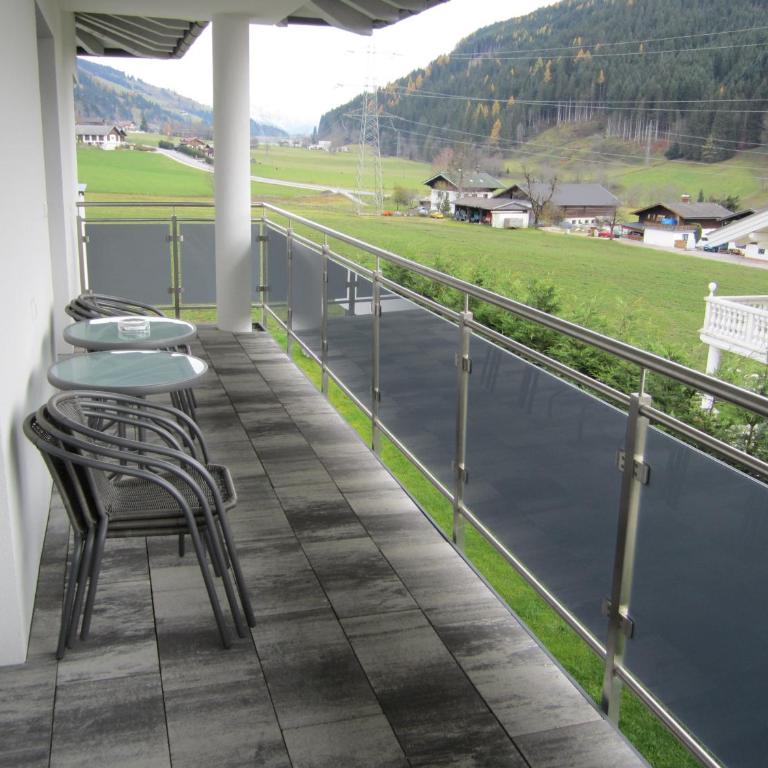 Appartementhaus Gretzel - Apartment mit 2 Schlafzimmern und Balkon - 3
