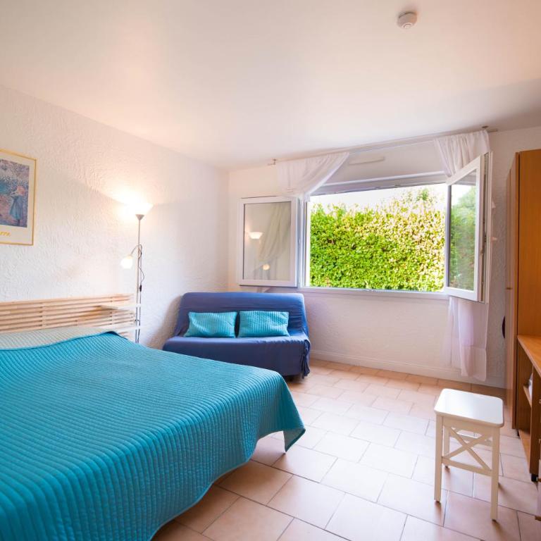 villa "Les Cactees" Petite résidence de tourisme classée 3 étoiles - Chambre Double avec Salle de Bains Privative - 9