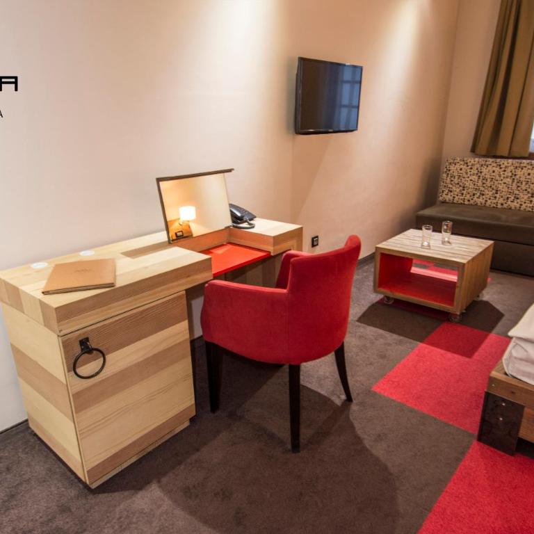 Hotel Lavina - Triple Room - 4