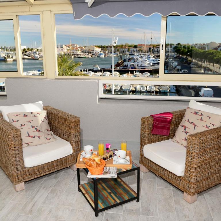 Le Maray - Chambre Double avec Terrasse et Vue sur Port - 1