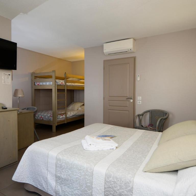 Le Maray - Chambre Triple Vue Port - 4