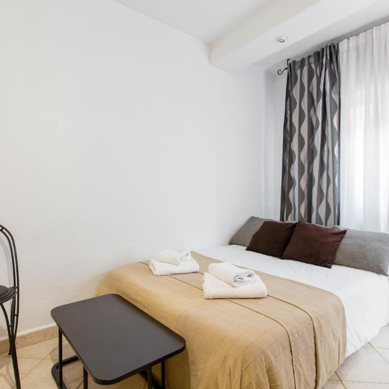 Apavonia Apartamento 3 dormitorio Distrito Latina Madrid - Three-Bedroom Apartment - 12