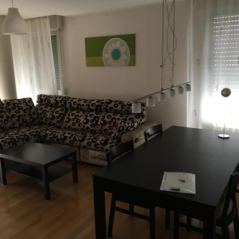 SkyLinePamplona - Two-Bedroom Apartment - 2