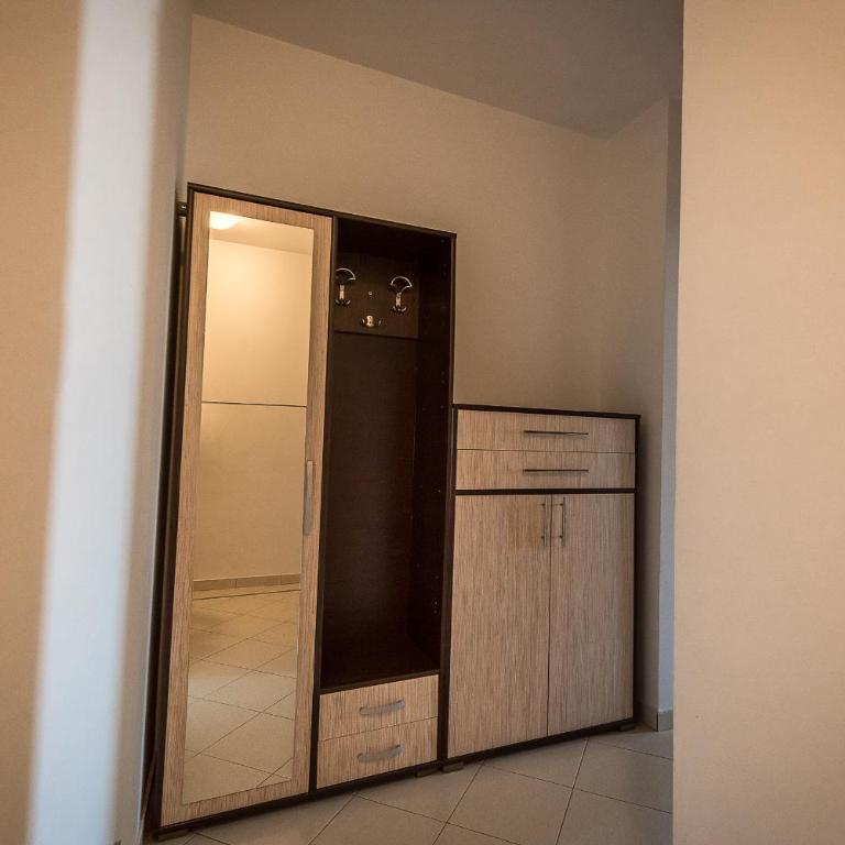 MonteBudva - Three-Bedroom Apartment with Balcony - 9