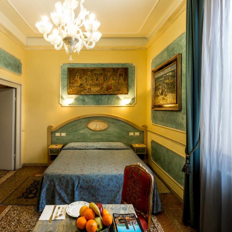 Antica Residenza D'Azeglio Room&Breakfast di Charme - Camera Matrimoniale/Doppia con Letti Singoli - 5