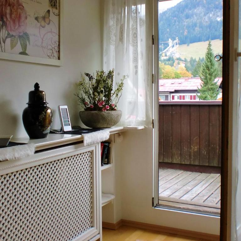 Alpenflair Ferienwohnungen Whg 214 "Schanzenblick" - Apartment mit Blick auf die Berge - 5