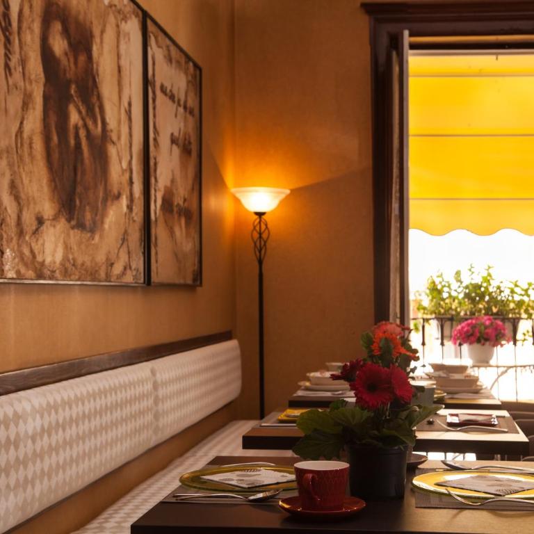 Palazzo Melluso LUXURY SUITE - Deluxe Doppelzimmer mit Balkon und eigenem externem Bad - 8