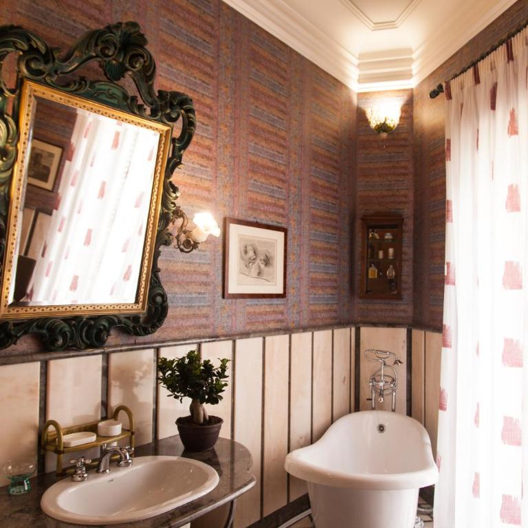 Palazzo Melluso LUXURY SUITE - Deluxe Doppelzimmer mit Balkon und eigenem externem Bad - 5