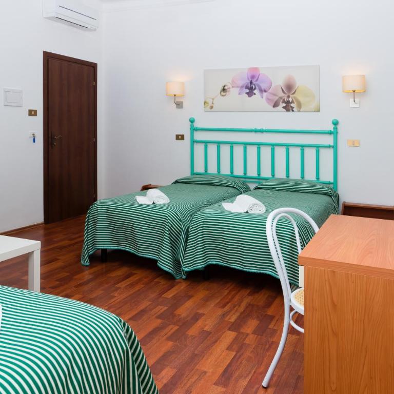 Affittacamere Orchidea - Camera Tripla con Bagno Privato - 1