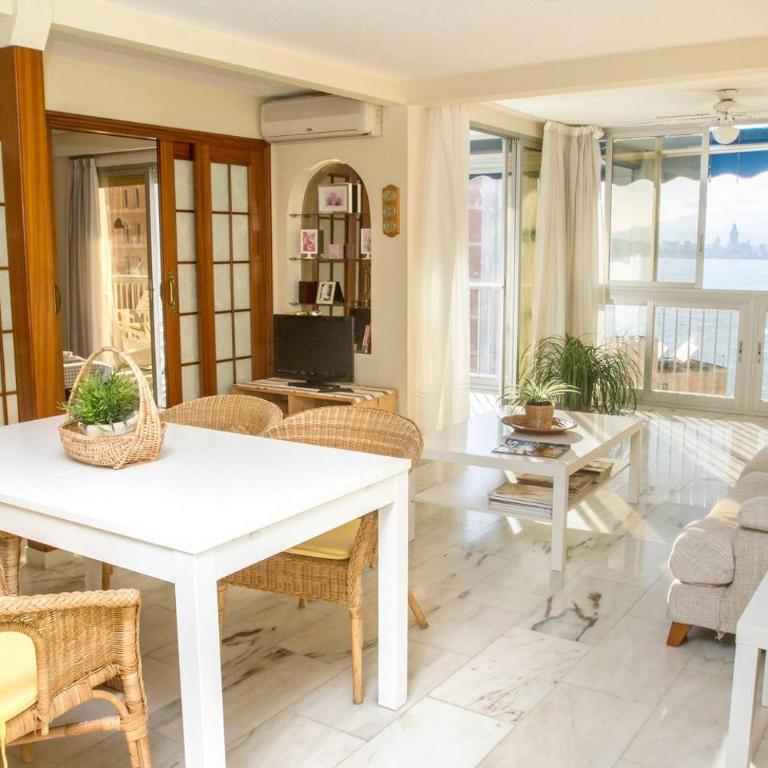 Apartamentos Halcón - Apartamento con vistas al mar - 3