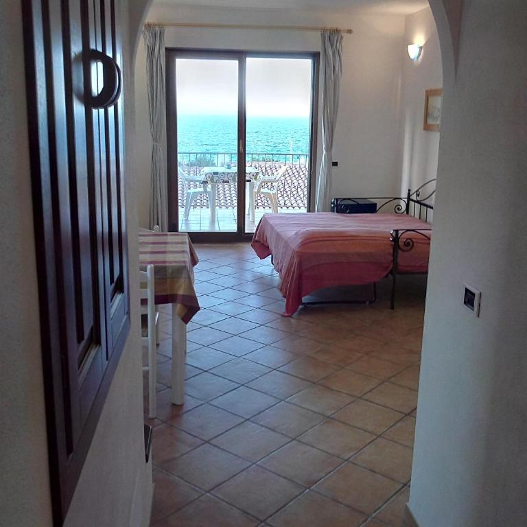 Splendido mono vista mare con wi fi a 100 mt da spiaggia - Vacation Home - 9