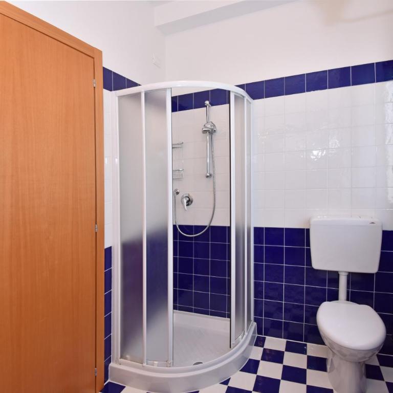 Hotel Villa Olga - Appartamento Superior con 2 Camere da Letto e Vista Mare Parziale (6 Adulti) - 4