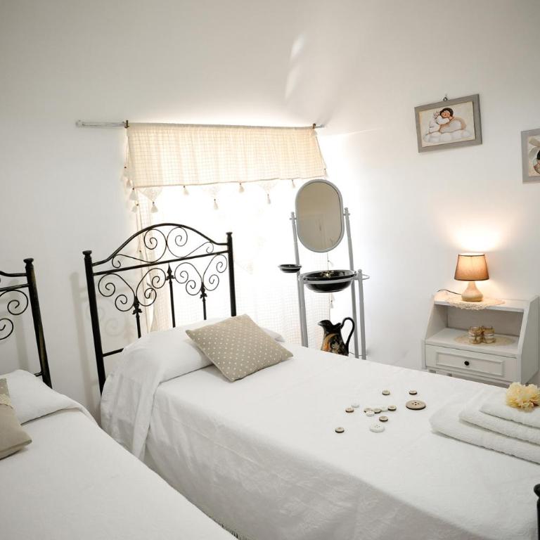 Trulli di nonna Palma - Three-Bedroom House - 8
